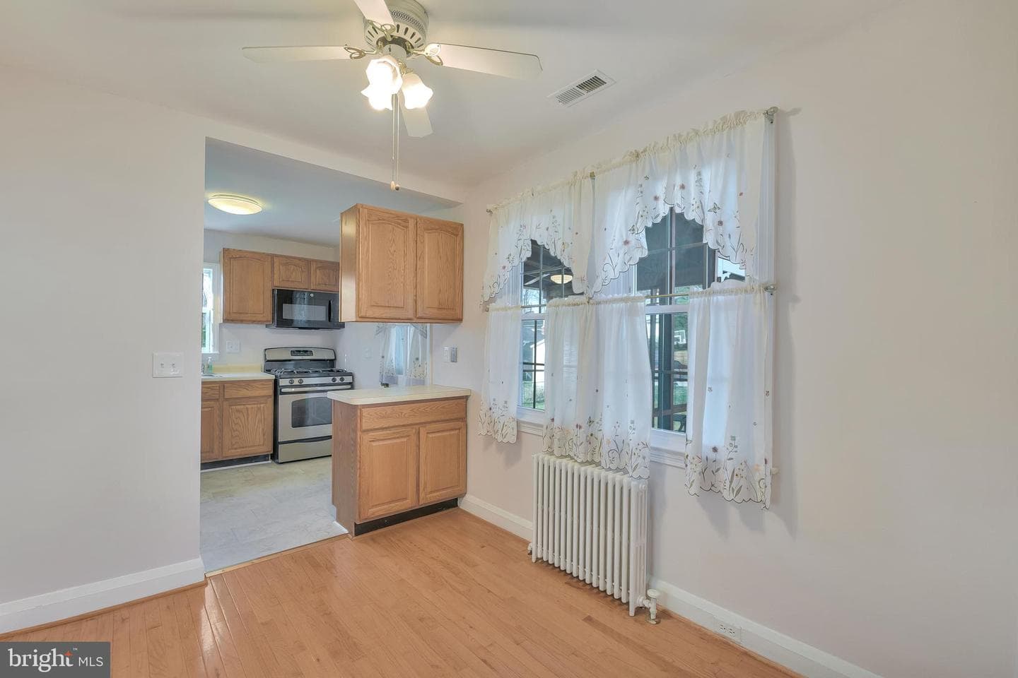5533 Hutton Avenue photo 7