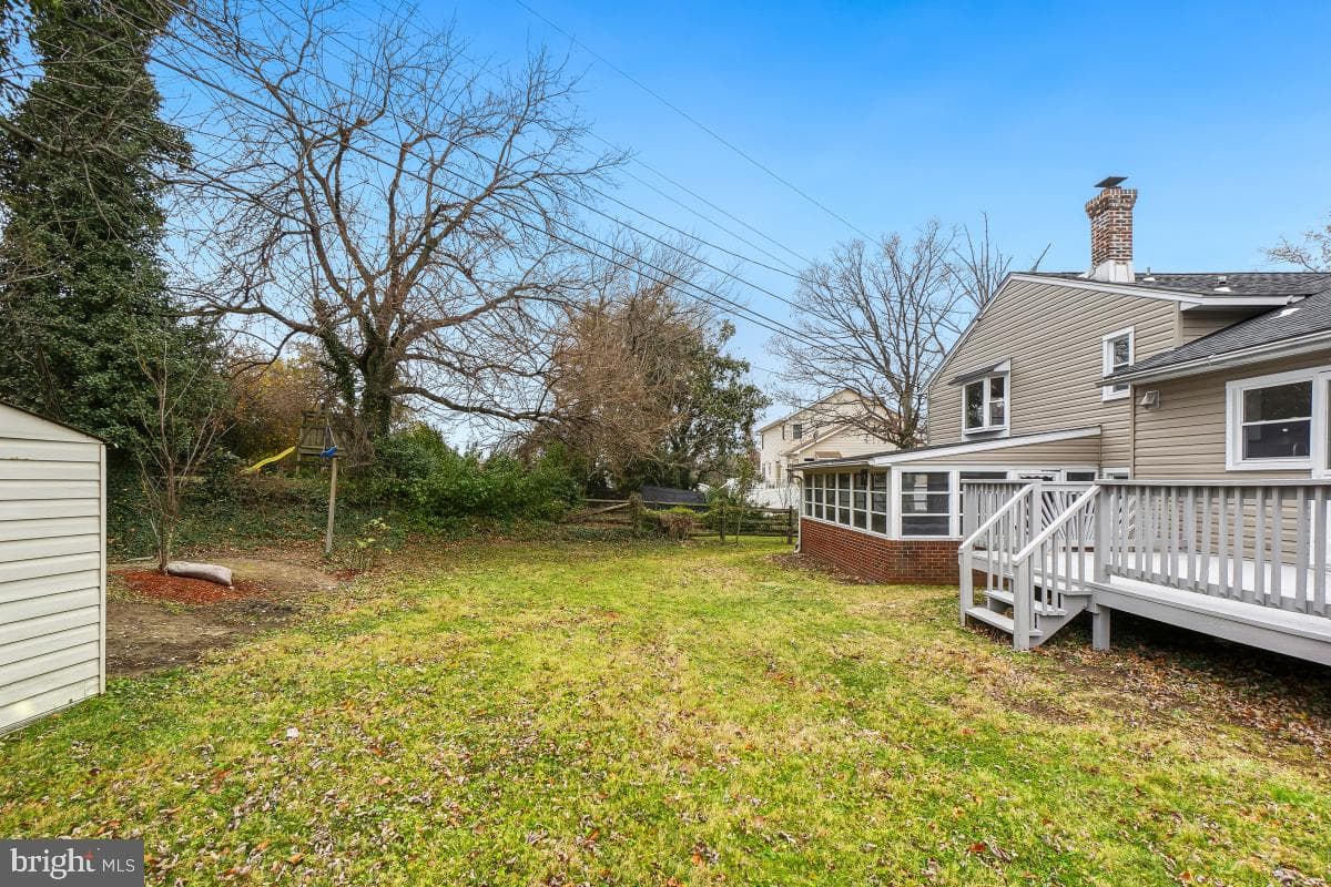 9307 Thornewood Drive photo 45