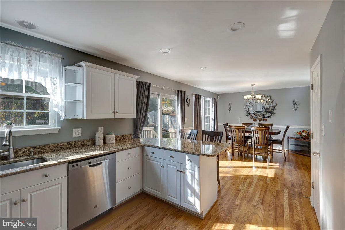 602 Laurel Hill Lane photo 9