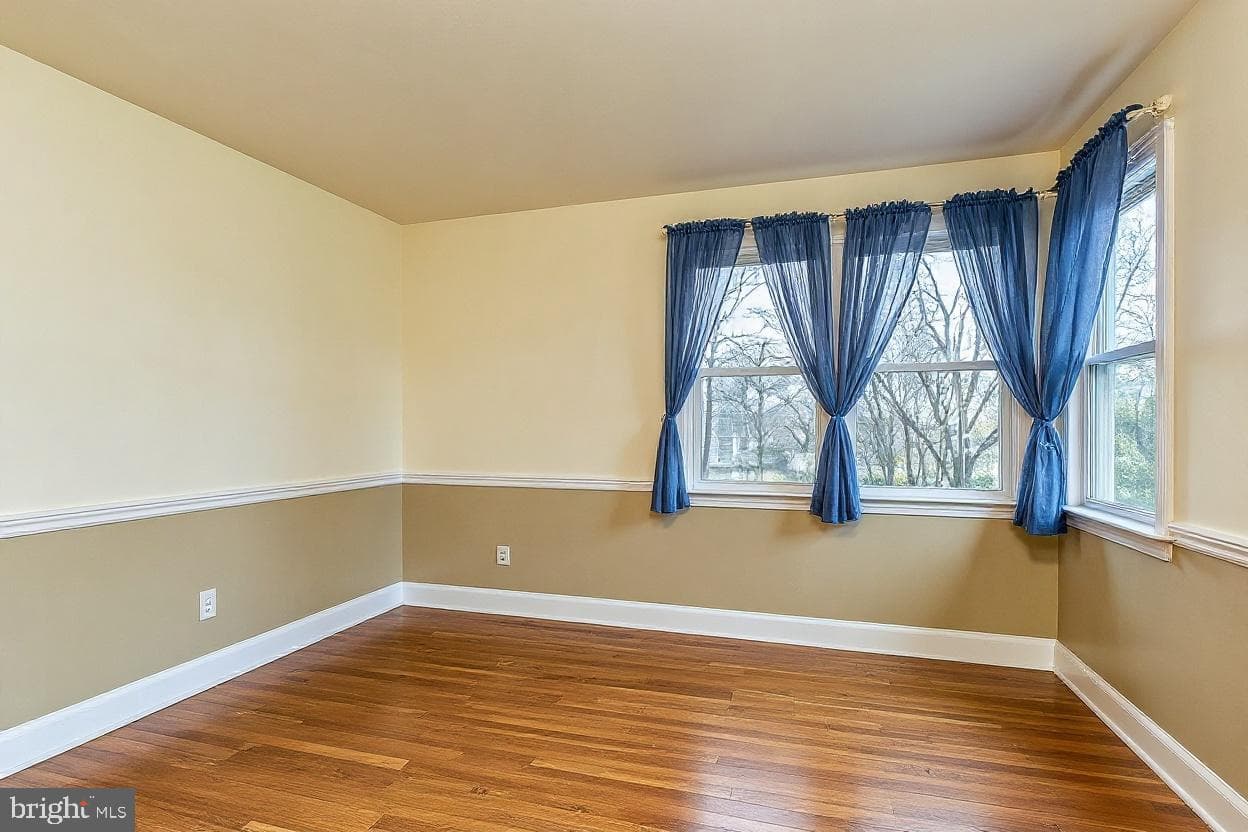 2645 Spring Road photo 14