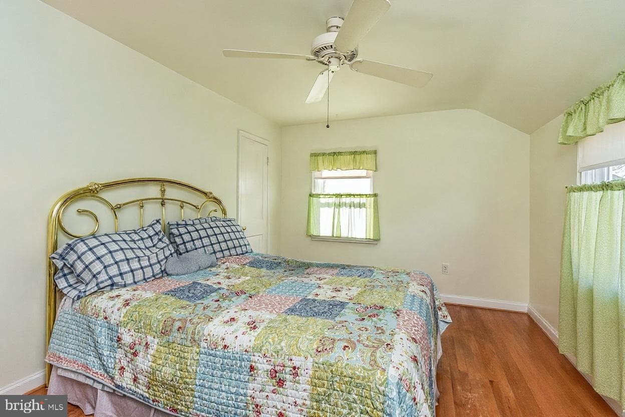 2645 Spring Road photo 23