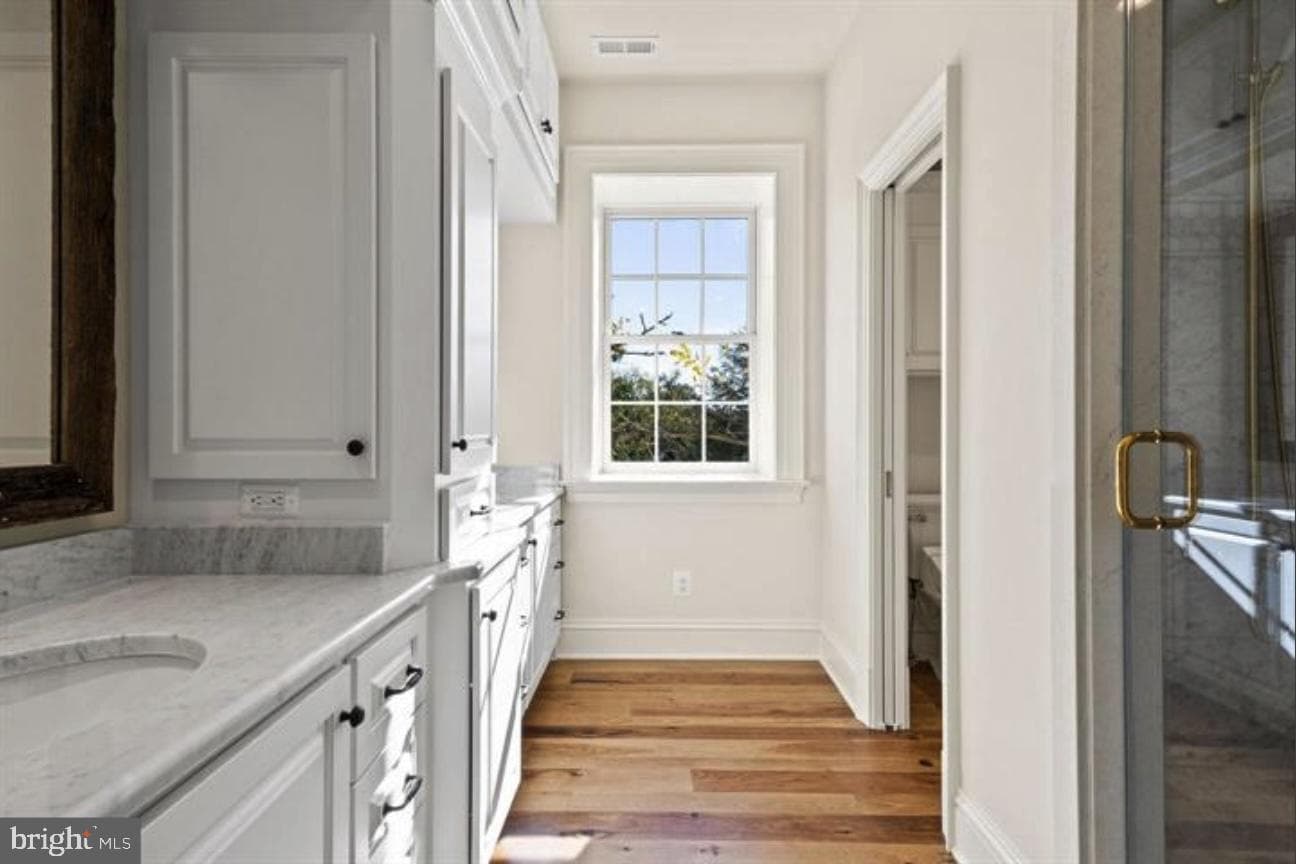 16131 Old York Road photo 23