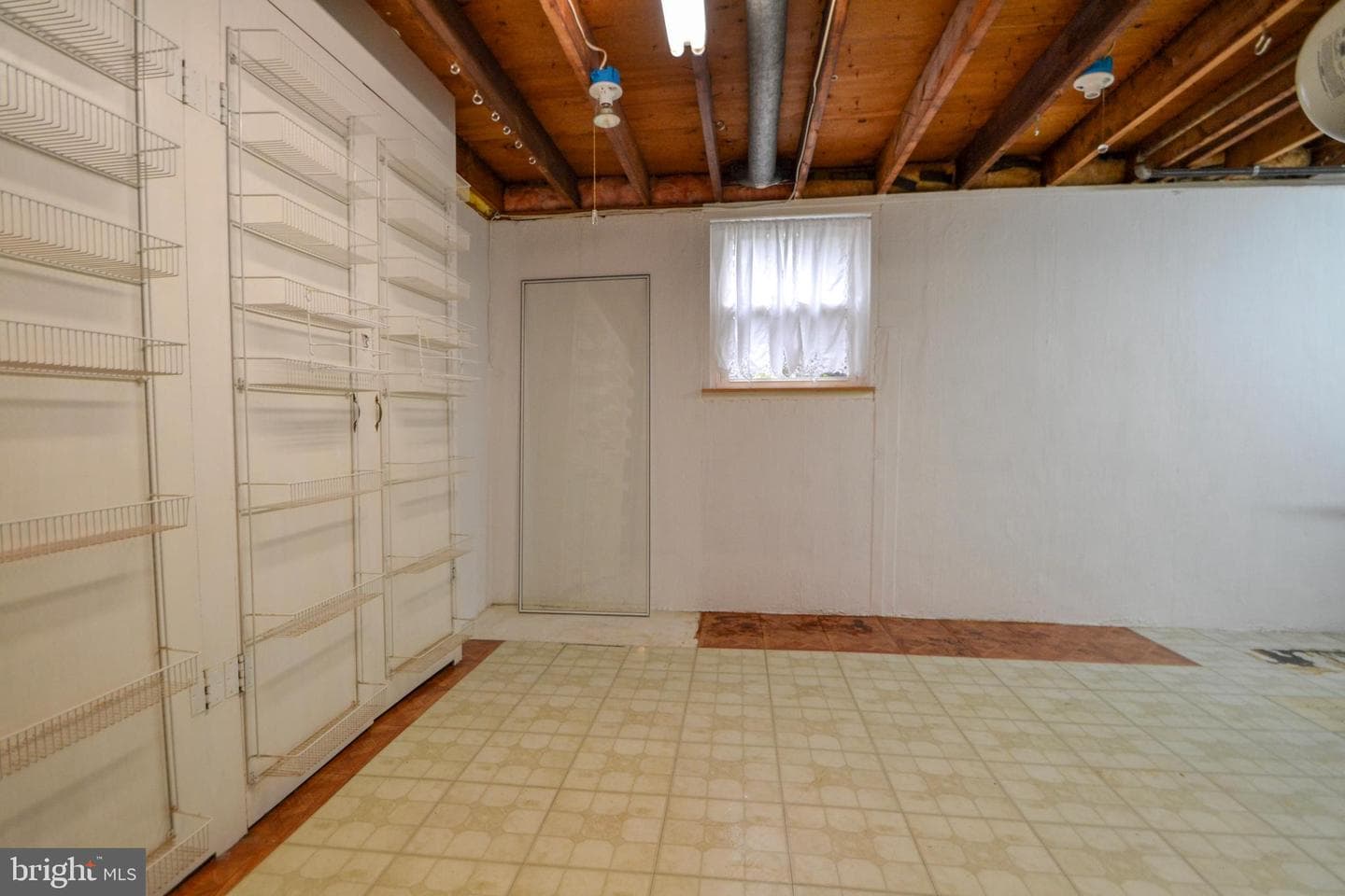 120 Lamport Road photo 31