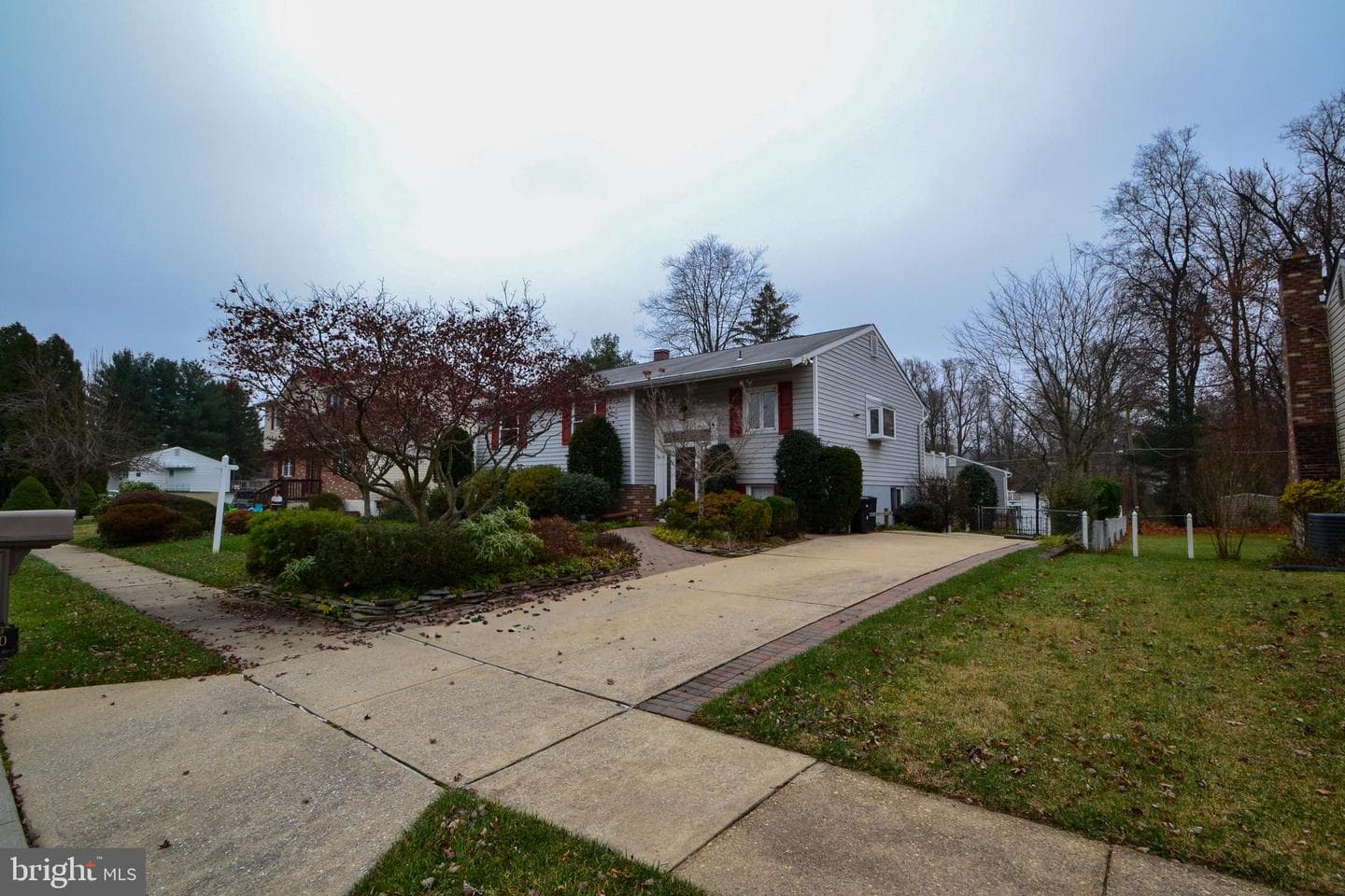 120 Lamport Road photo 35