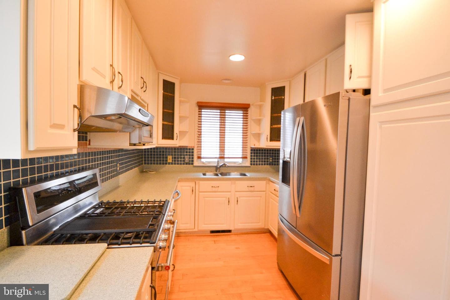 120 Lamport Road photo 6