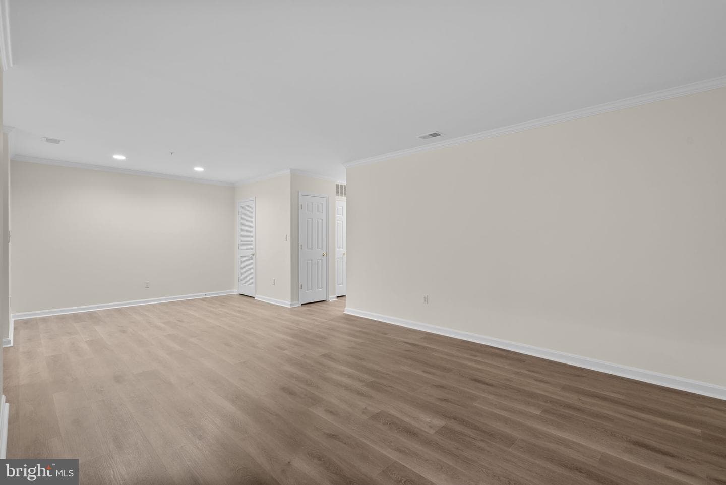 641 Straffan Drive #102 photo 18