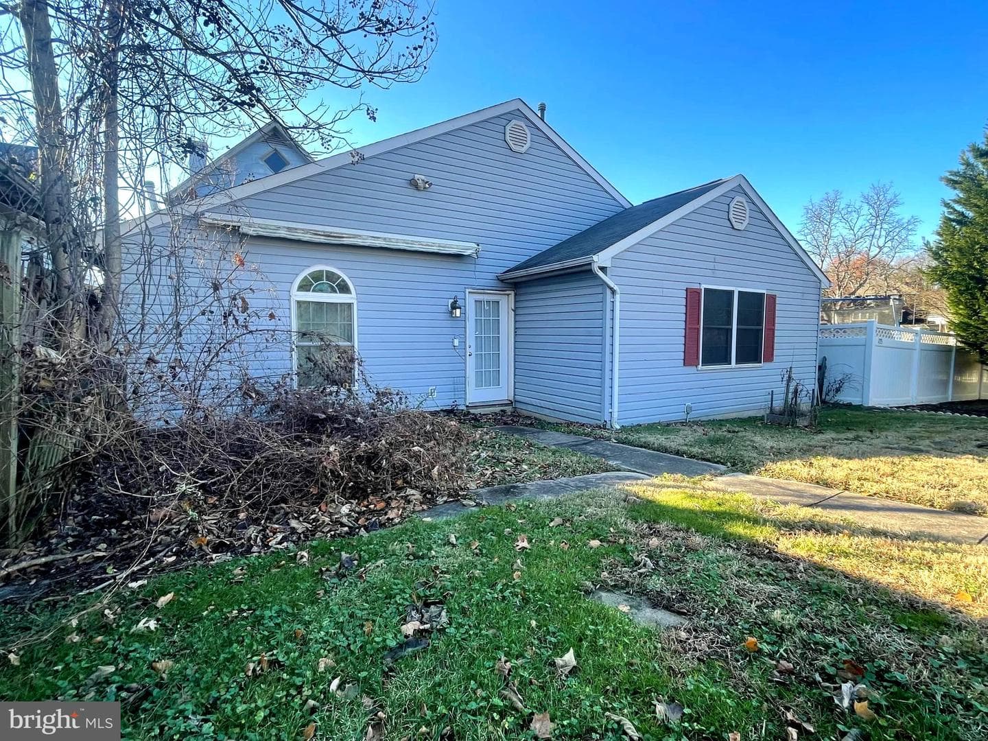 1807 Sutton Avenue photo 7
