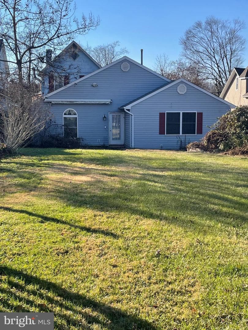 1807 Sutton Avenue photo 8