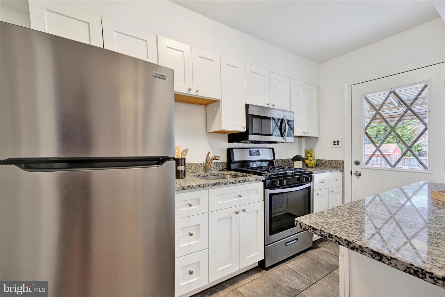 3439 Mcshane Way photo 10