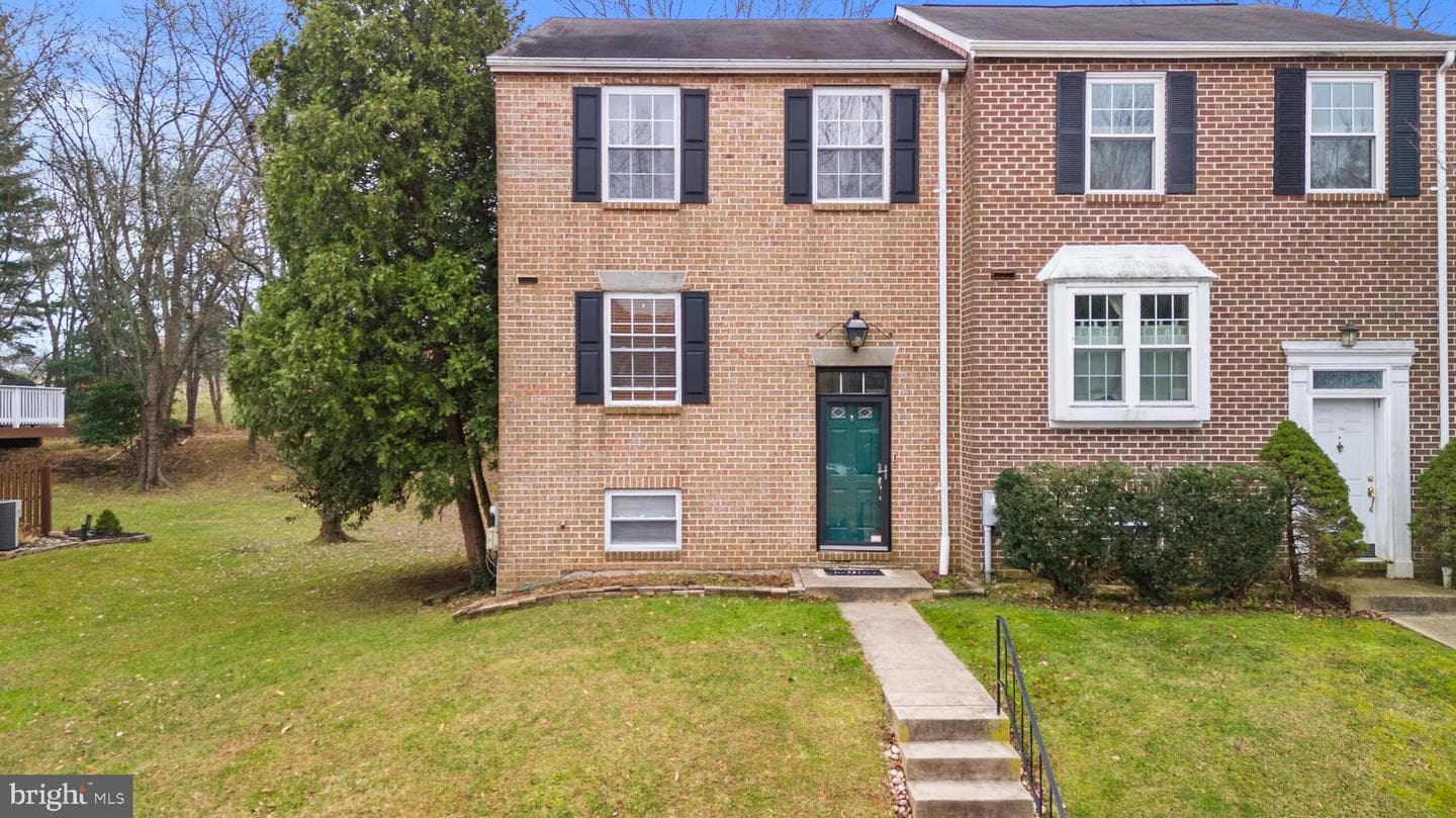 2647 Ebony Road photo 2