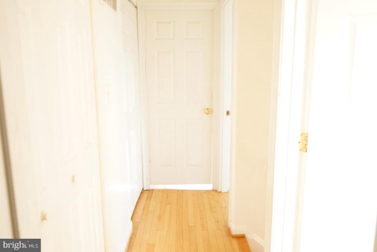 927 Grovehill Road photo 10