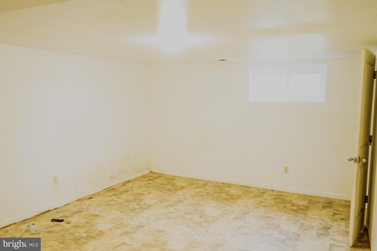 927 Grovehill Road photo 23