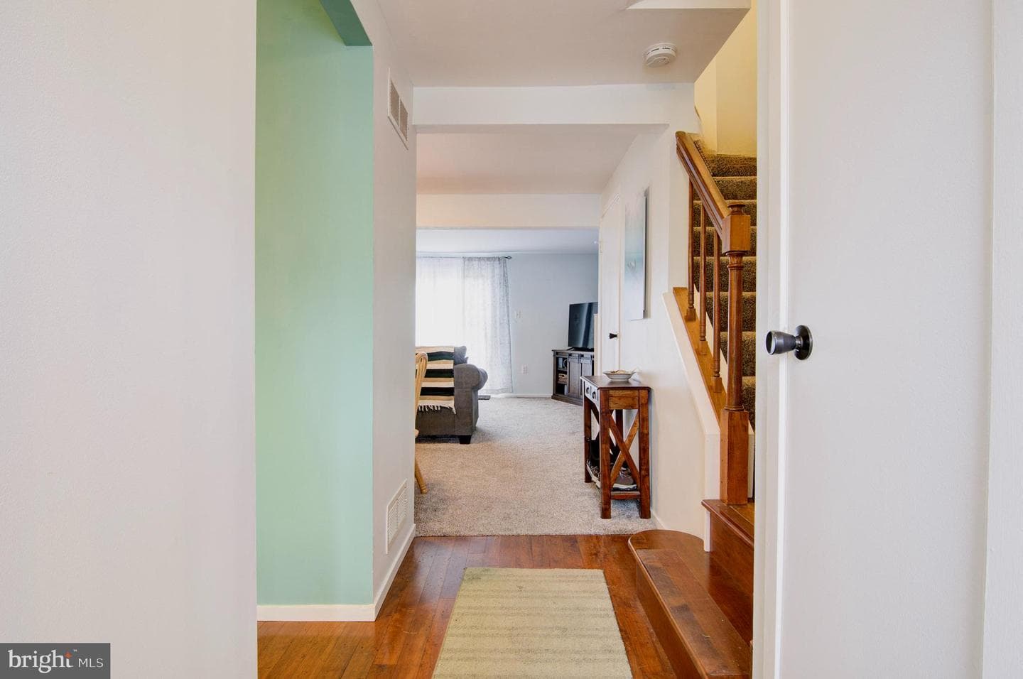 144 E Orange Court photo 3