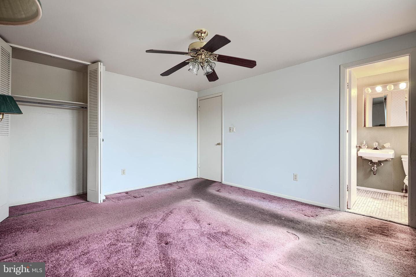 934 Regina Drive photo 16