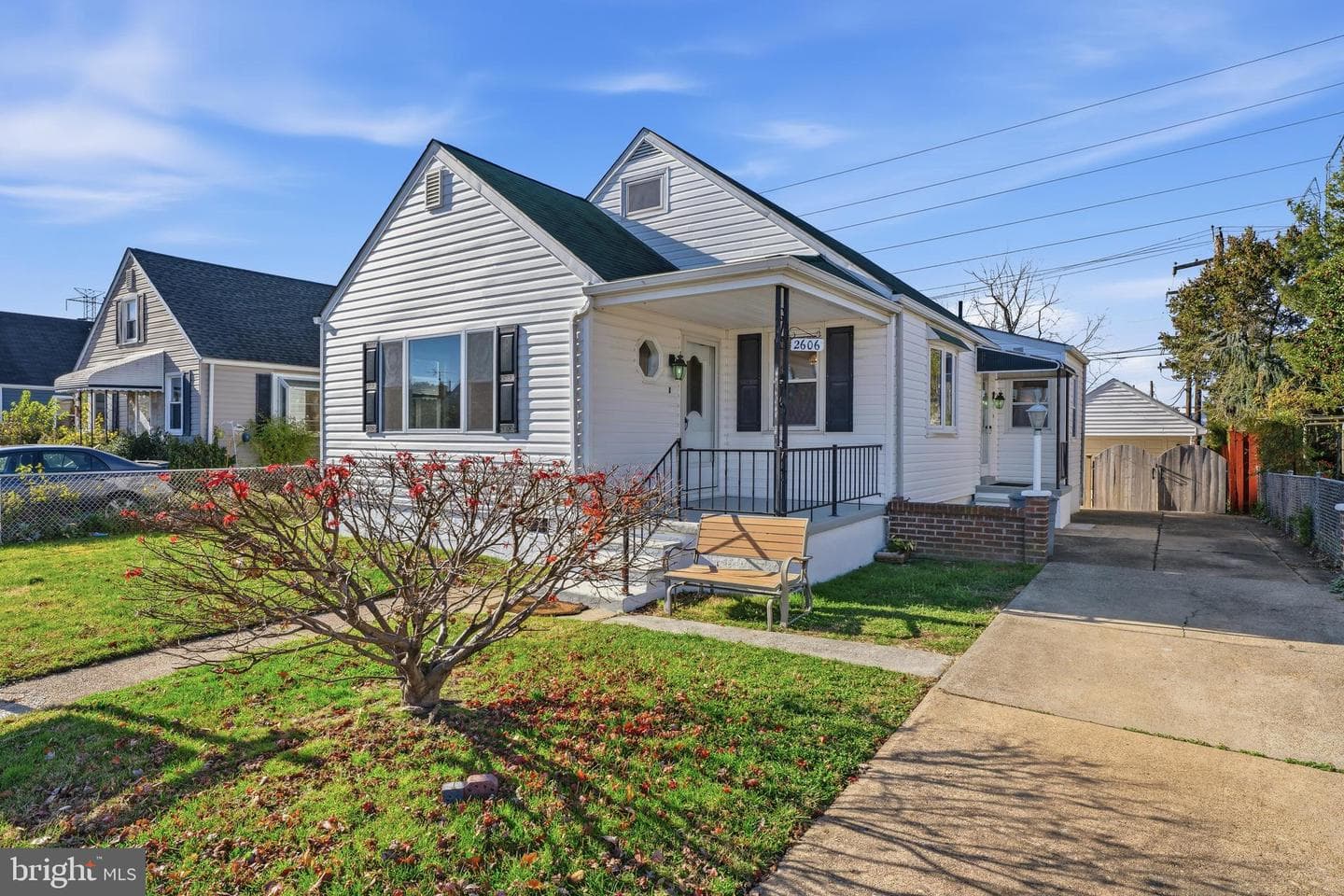 2606 Plainfield Road photo 1