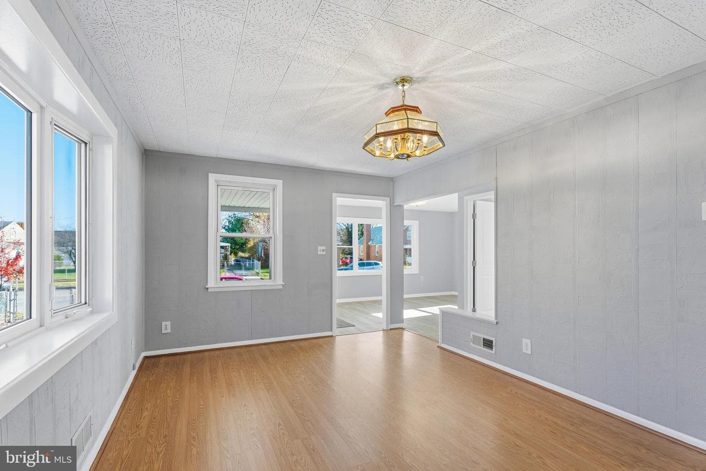 2606 Plainfield Road photo 10