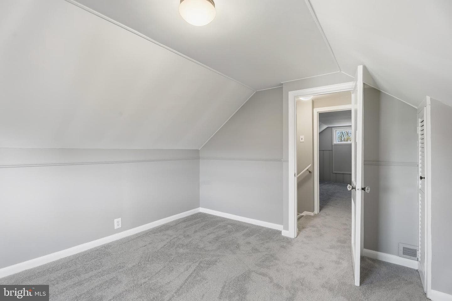 2606 Plainfield Road photo 22
