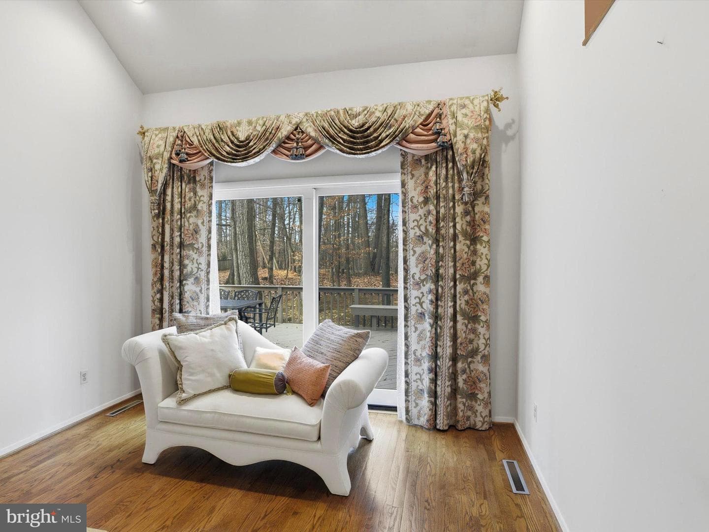 11006 Valley Heights Drive photo 7