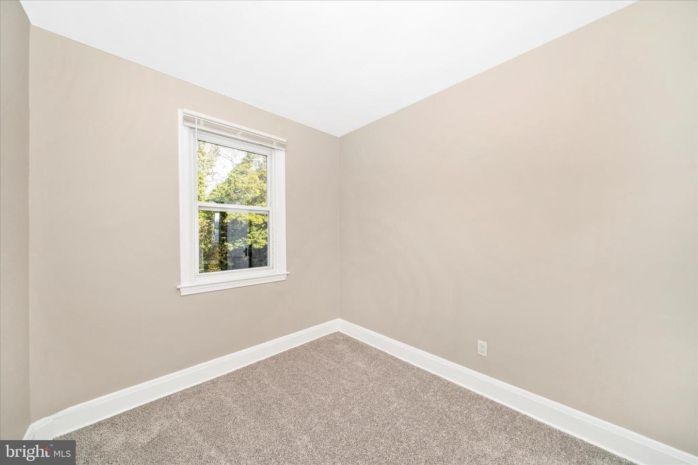 2493 Fairway photo 29