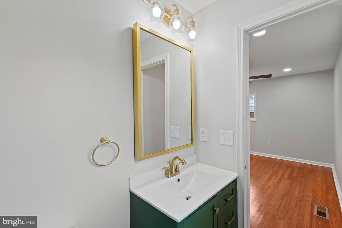 39 Greenview Avenue photo 26