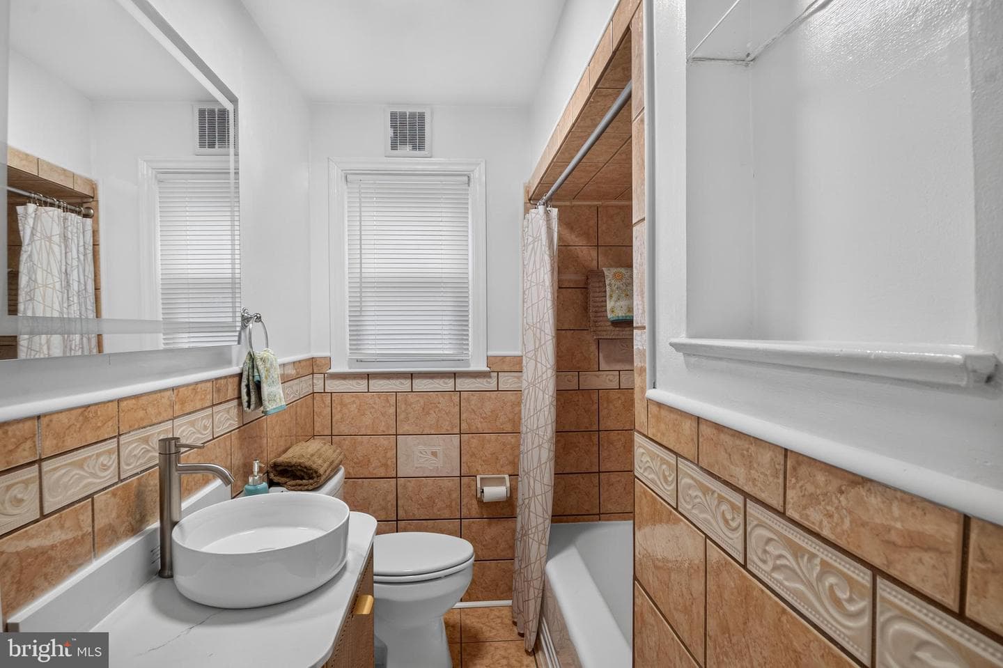 1910 Park Place photo 9