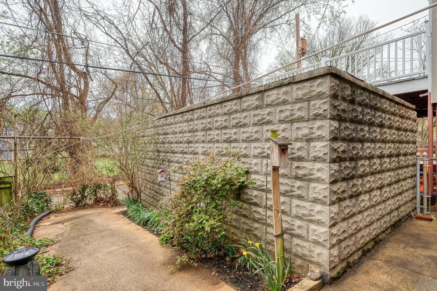 318 Westshire Road photo 52