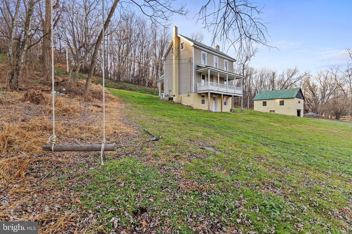 1917 Freeland Road photo 32