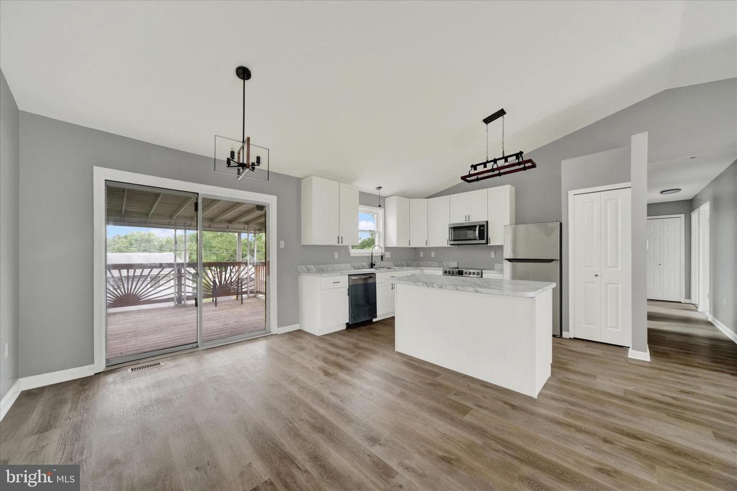 8 Rocky Lane photo 6