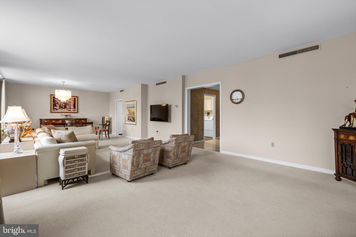 1 Slade Avenue #304 photo 24