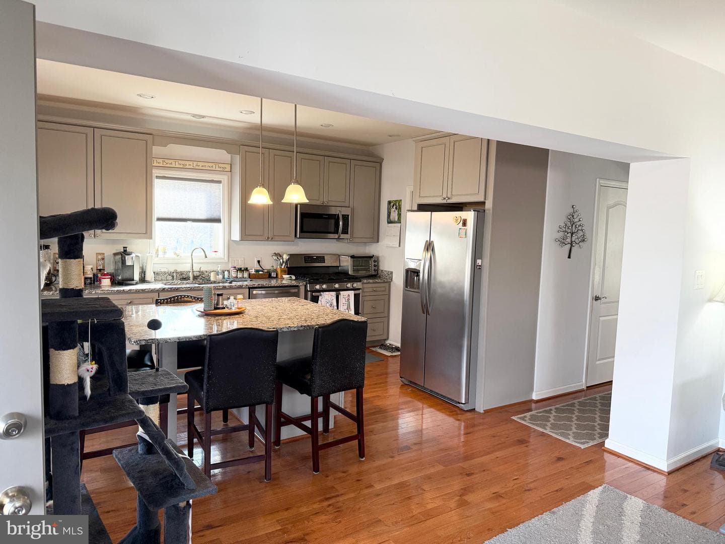 1251 Linden Avenue photo 3