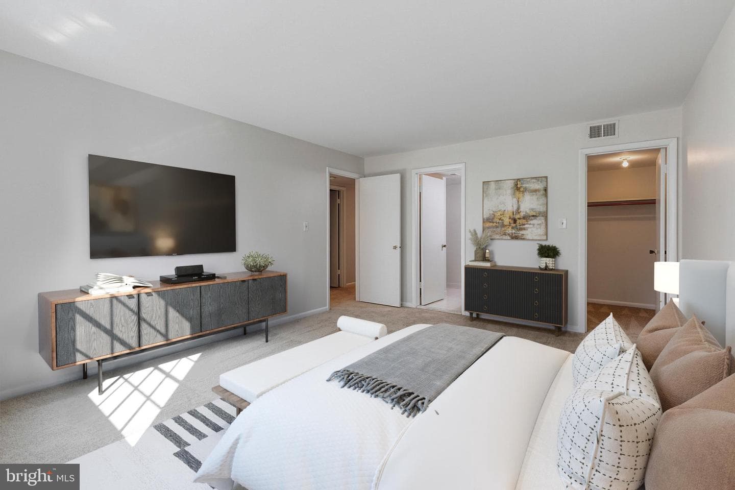 11 Elphin Court #301 photo 22