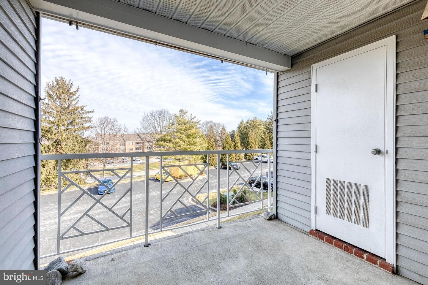 11 Elphin Court #301 photo 31