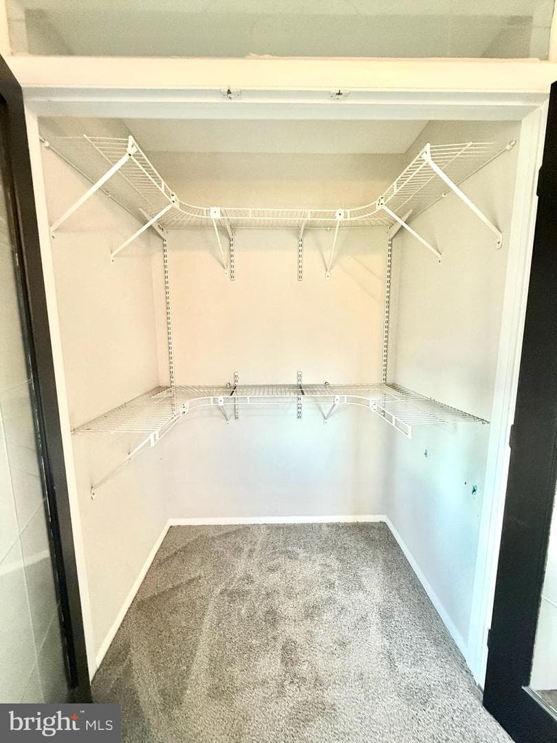 1215 Kent photo 15