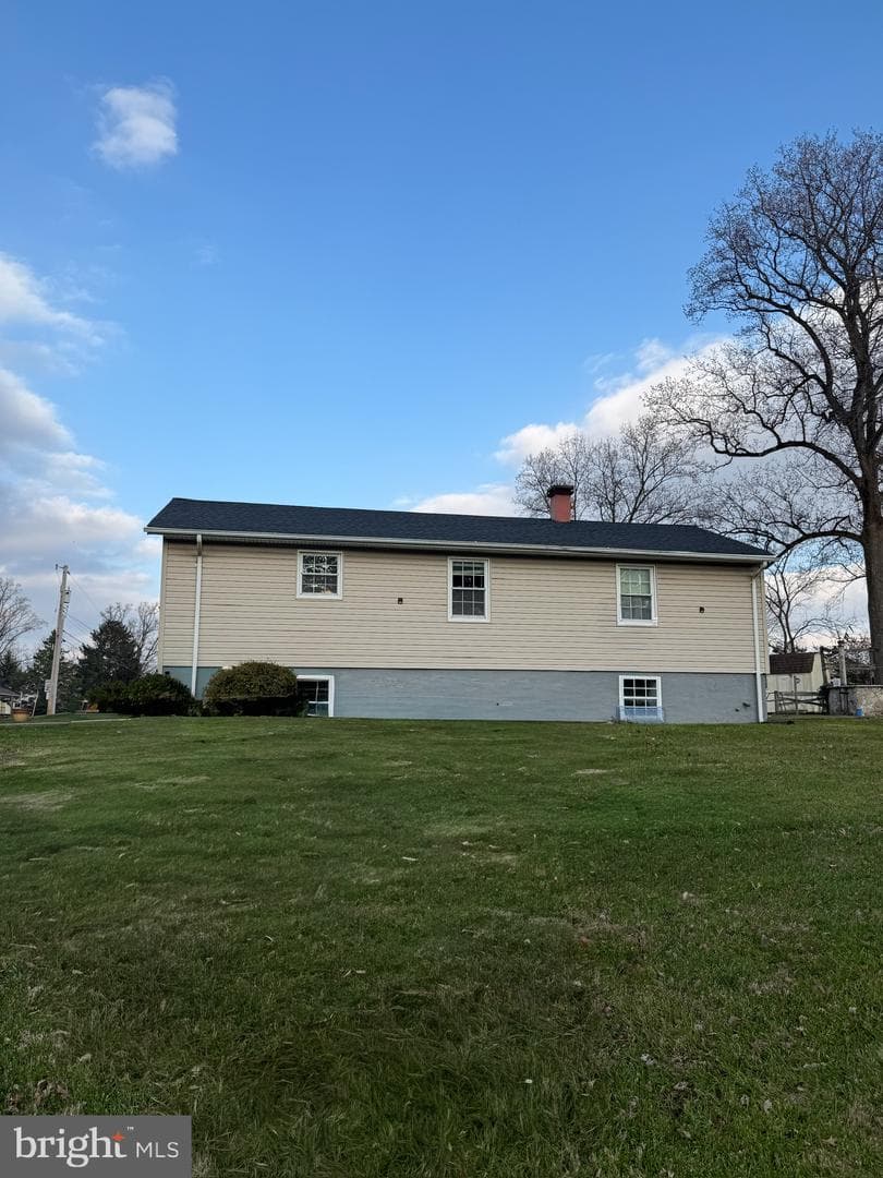 1215 Kent photo 29