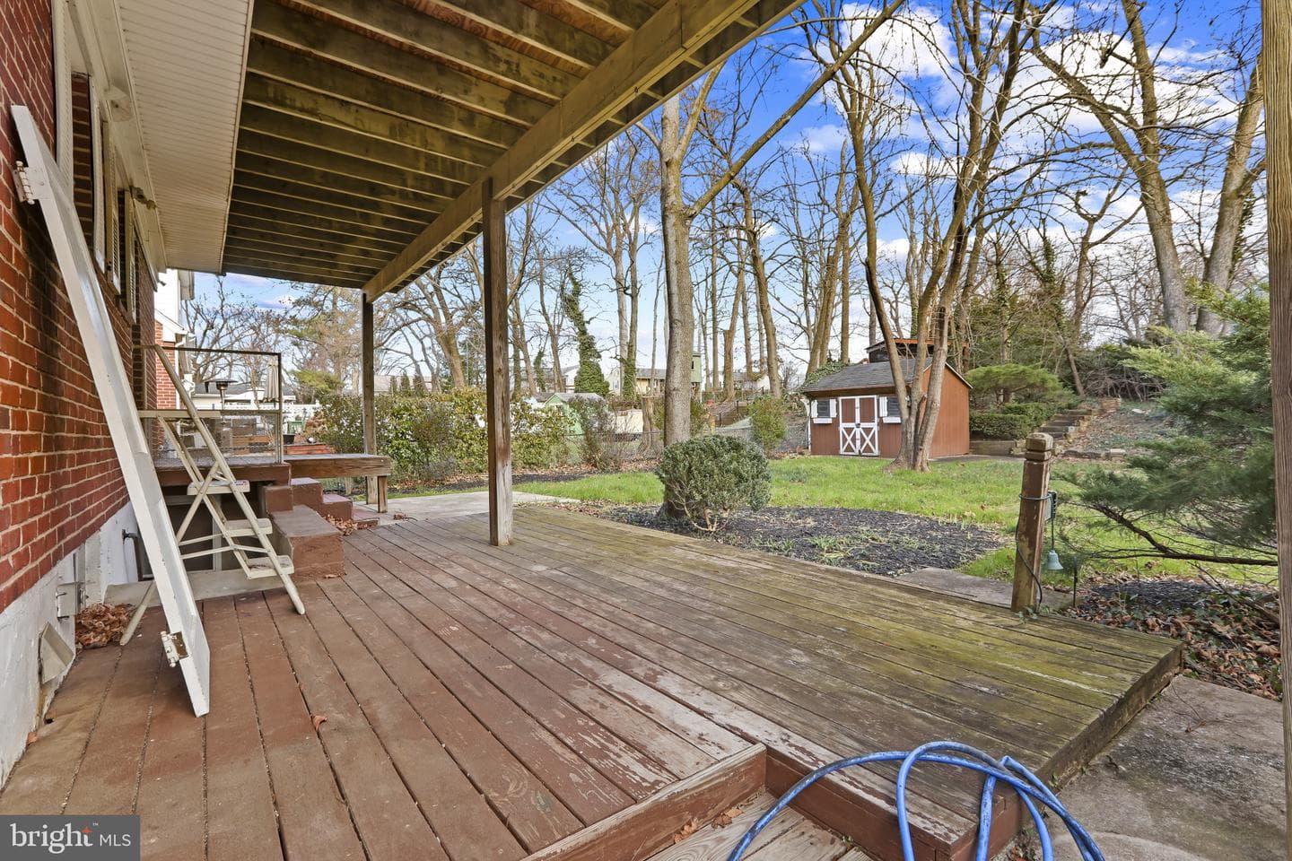 409 Oak Court photo 25