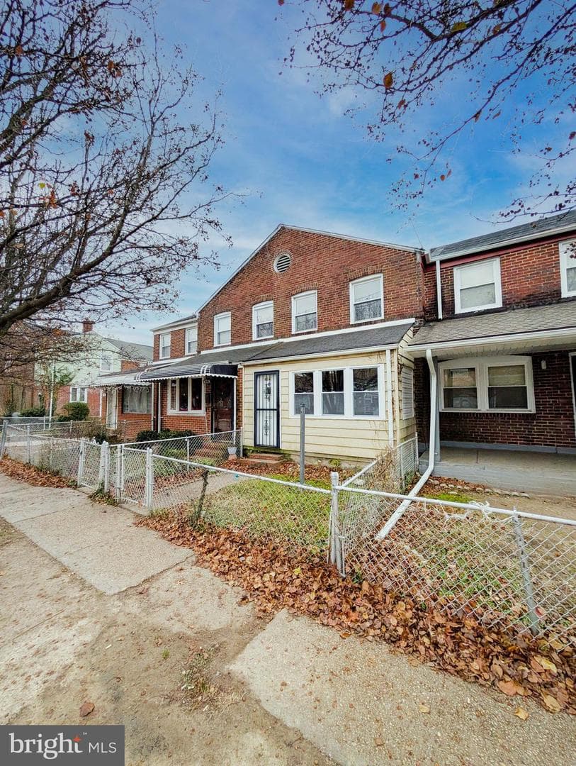 414 Avondale Road photo 4