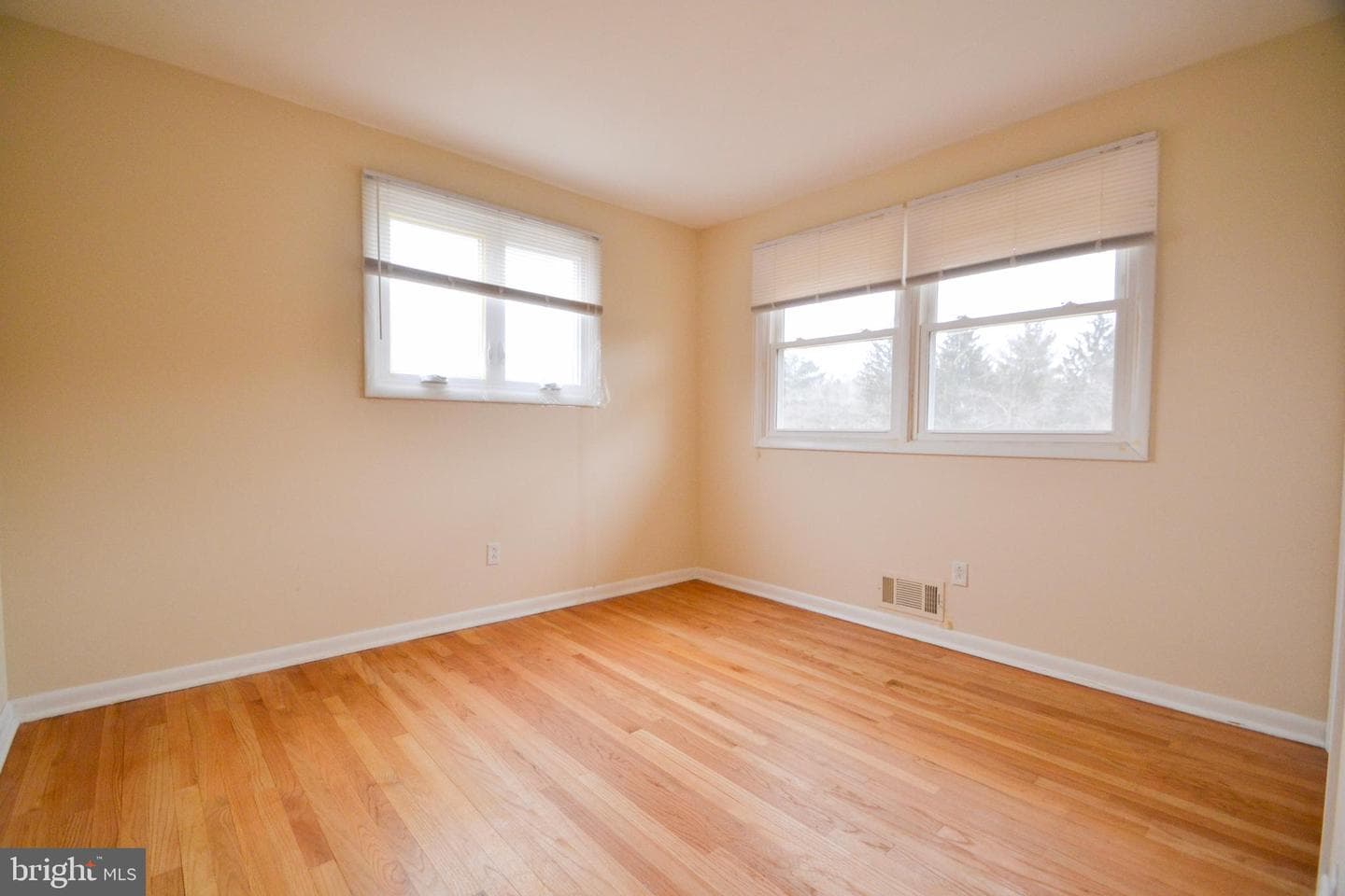 3 Bromwell Court photo 15