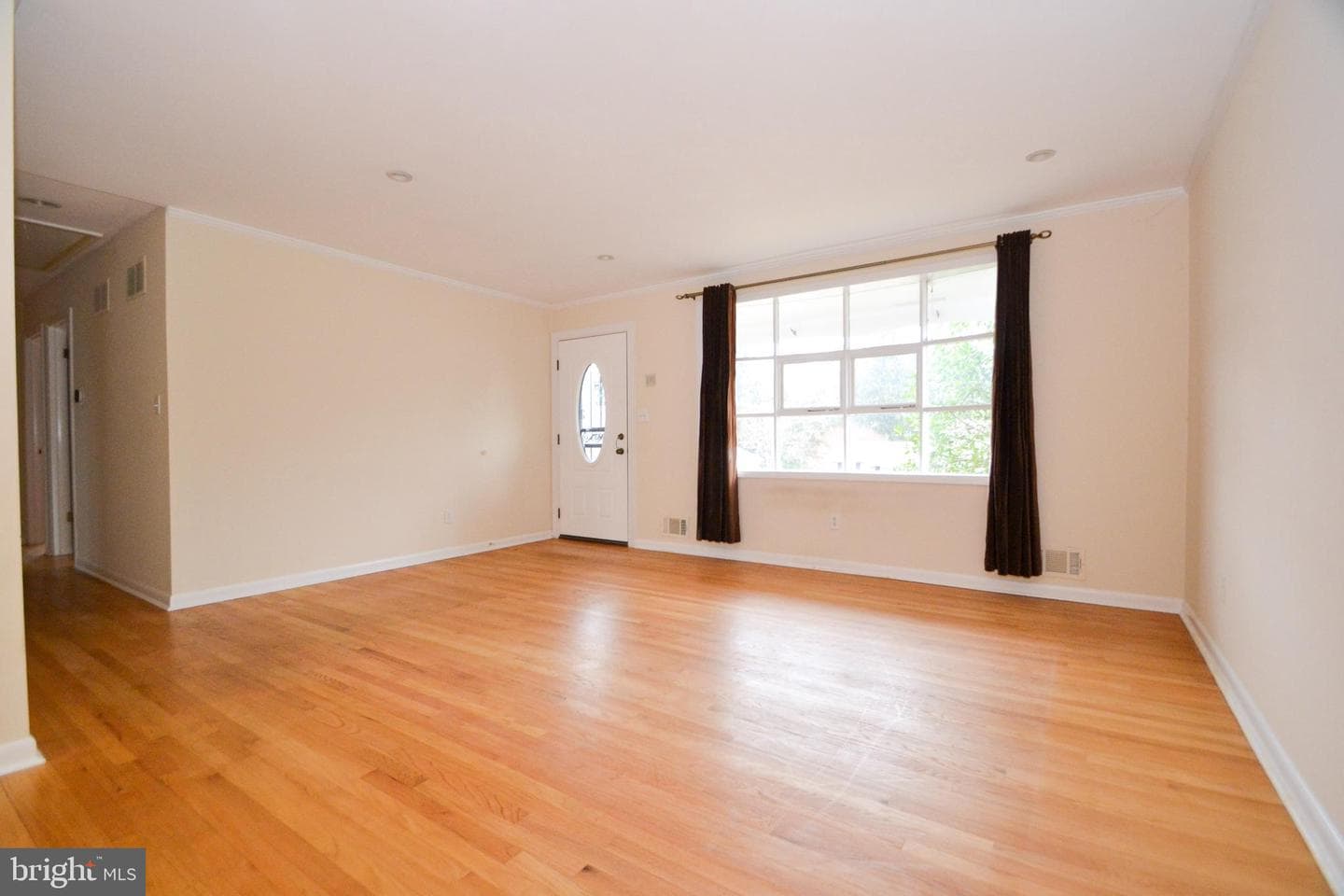 3 Bromwell Court photo 3