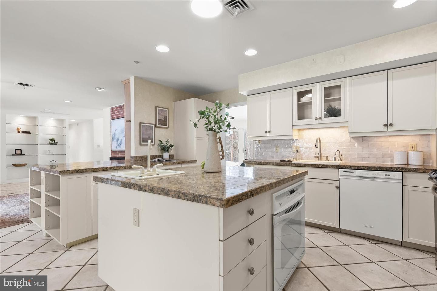 3307 Janellen Drive photo 9