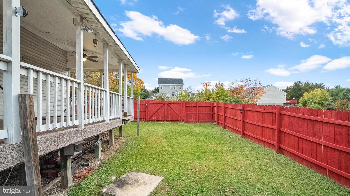 8616 Wilenoak Court photo 24