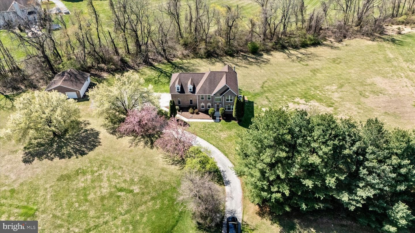 10013 Village Green Drive photo 1