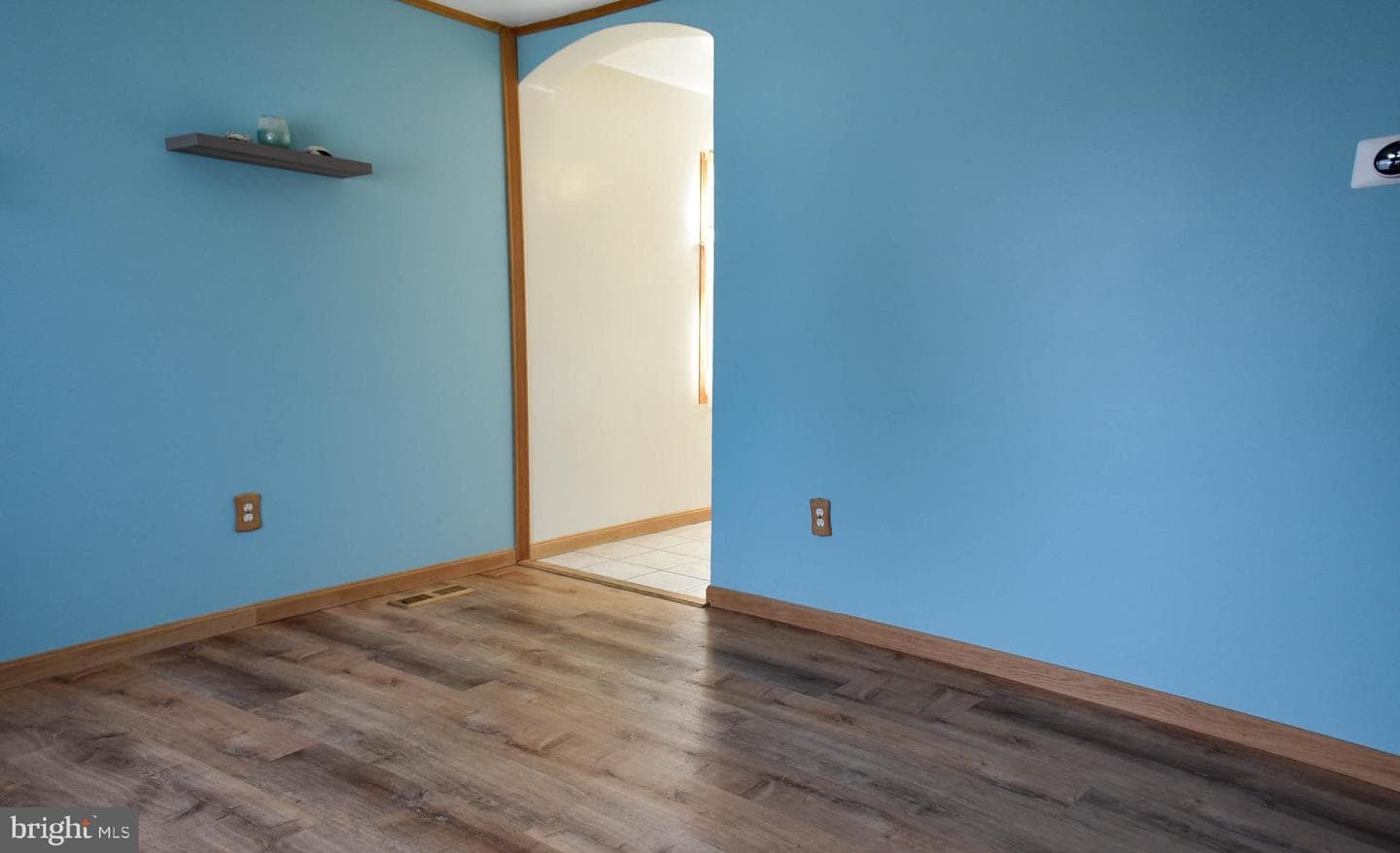 341 Walgrove Road photo 12