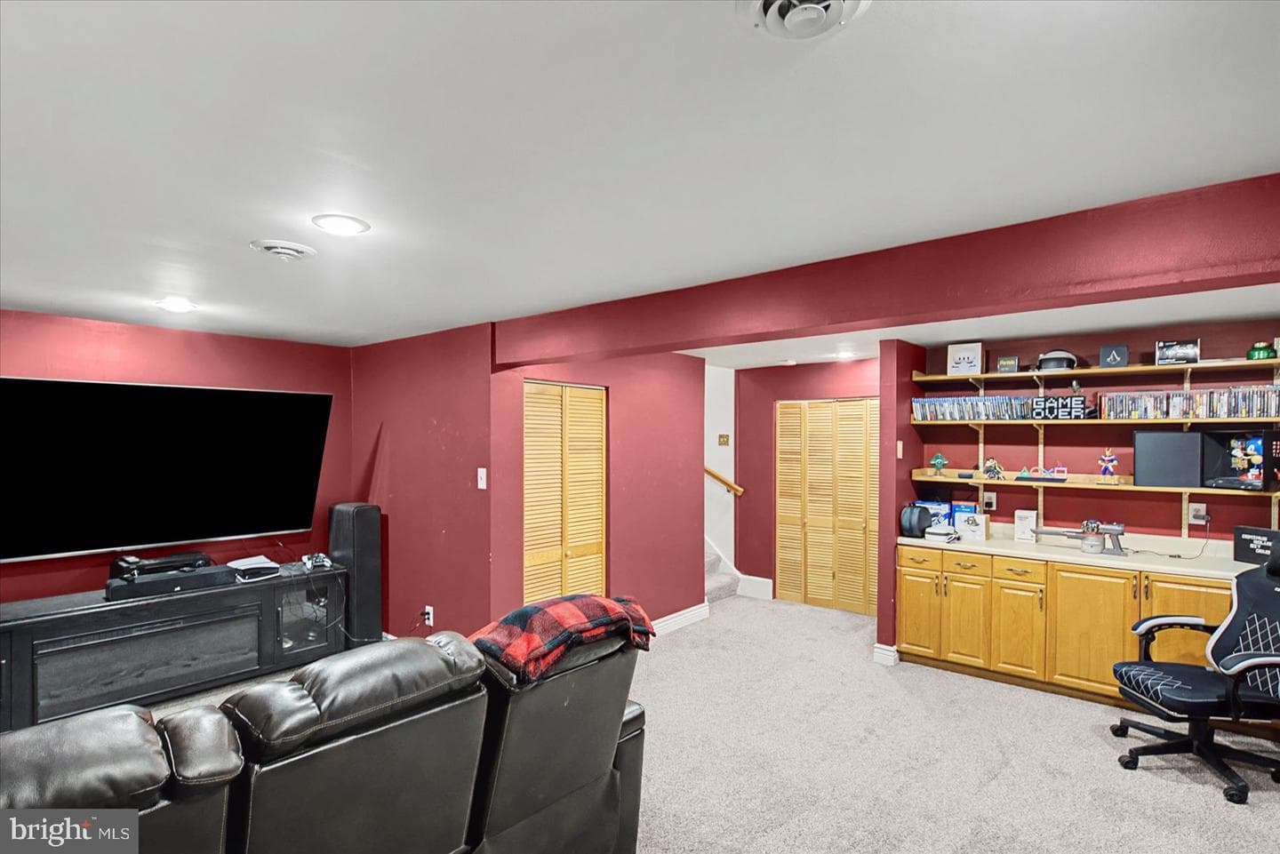 8292 Berryfield Drive photo 37