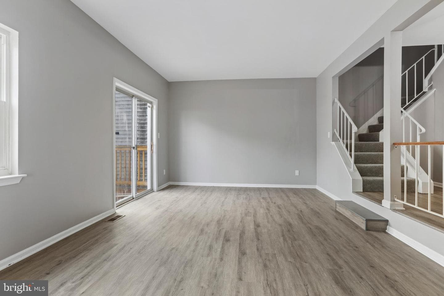 8617 Castlemill Circle photo 12