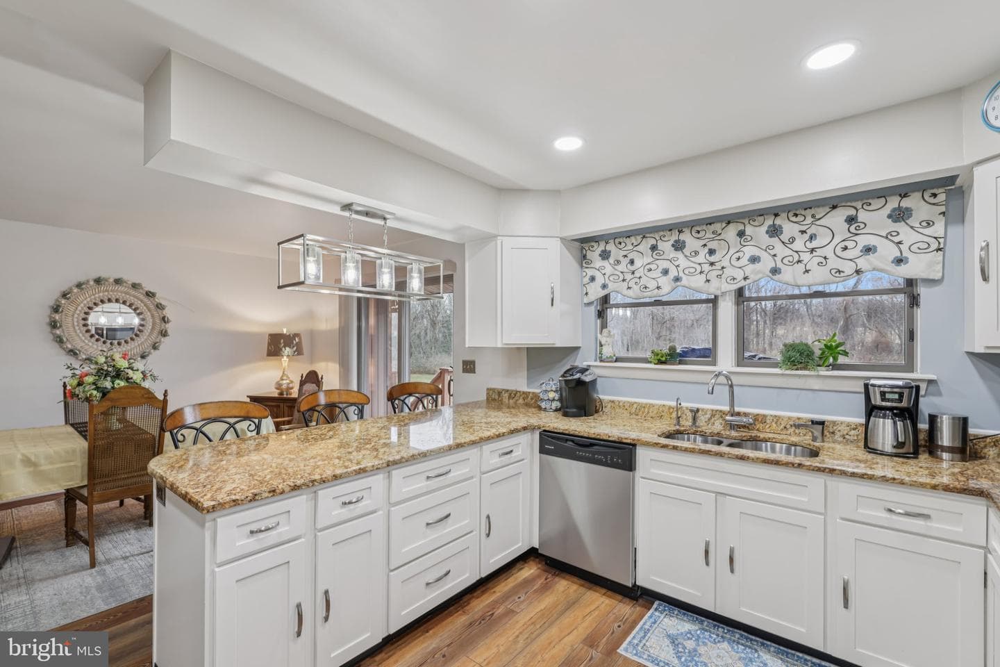 6208 Ebenezer Road photo 10