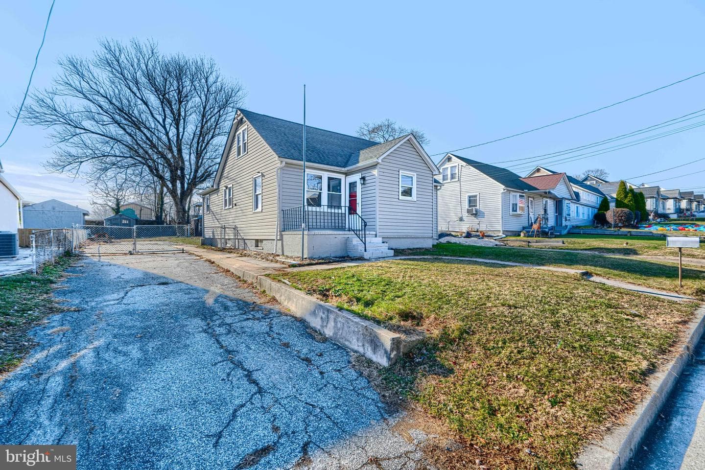 1203 Hilldale Road photo 2