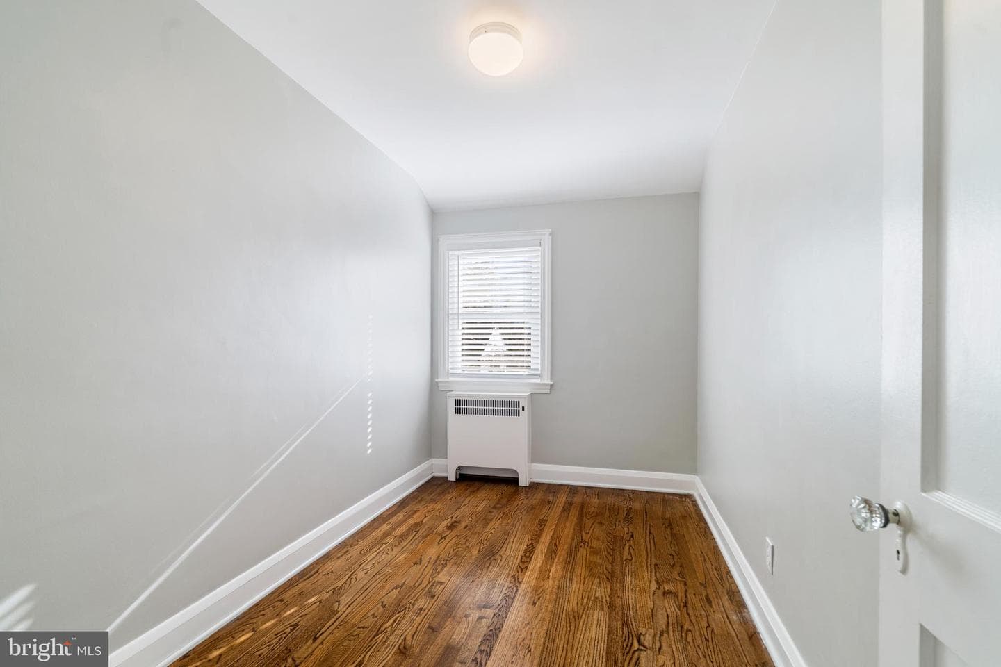 201 Ridge Avenue photo 23