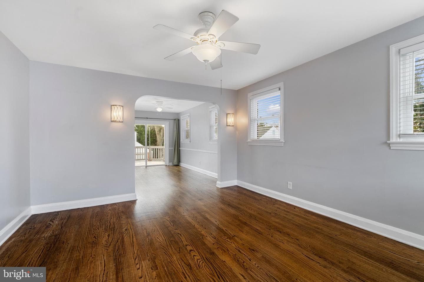 201 Ridge Avenue photo 4