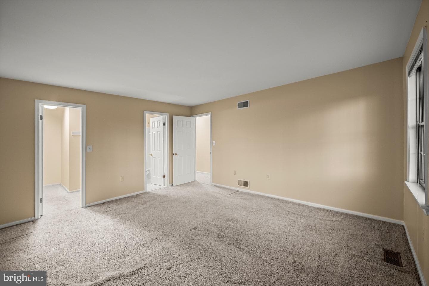4400 Powells Run Road photo 18