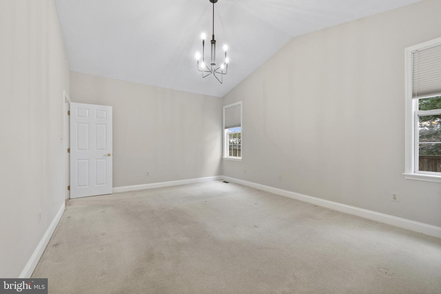2 Stone Pine Court photo 18